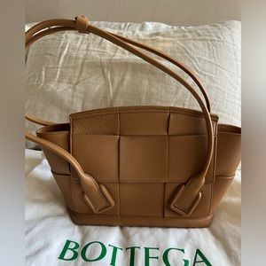 ::SOLD:: Bottega Veneta Small grained Arco Caramel